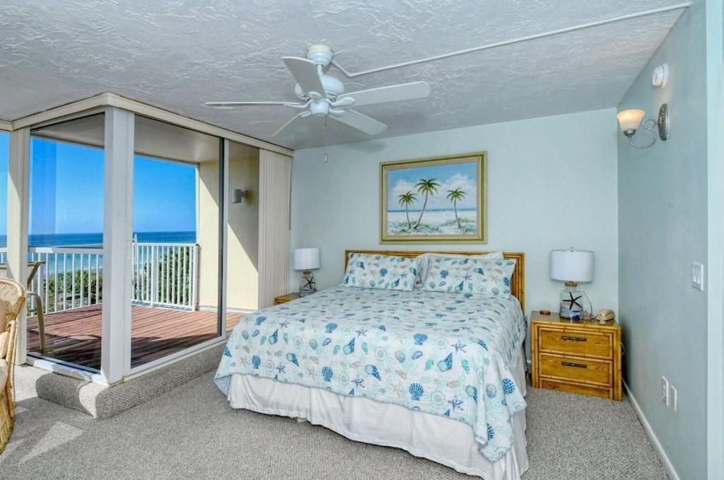 Laplaya 201C: Beachfront Corner Unit with Gulf Panorama Longboat Key Exterior photo